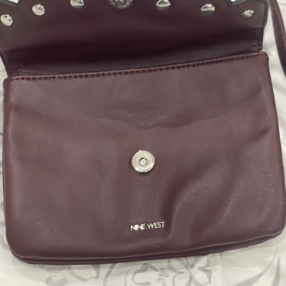 Nine West Plum Colored Silver Studded‎ Crossbody 6.5x8.75” - Picture 6 of 8